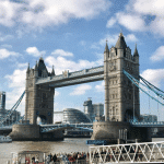 אינסוף אטרקציות ומוקדי עניין. גשר Tower Bridge