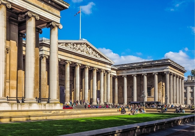 מבנה המוזיאון הבריטי – The British Museum