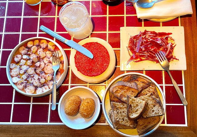 חמון, פלפלים, קרוקטים, תמנון ומרגריטה – פותחים שולחן ספרדי-מקסיקני ב״דסימו״