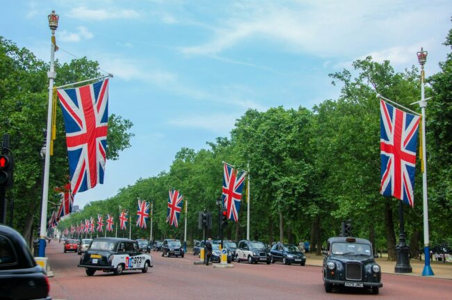 שדרת המאל הסמוכה לפארק